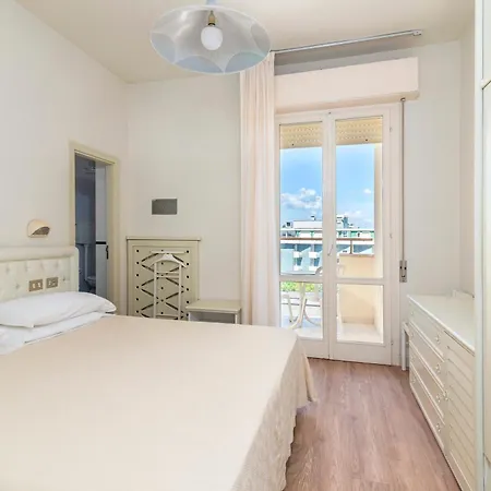 Hotell Diplomatic 3*