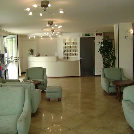 Diplomatic Hotel