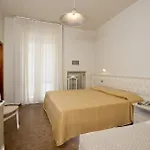 Diplomatic Hotell 3*