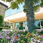 Hotel Diplomatic 3*
