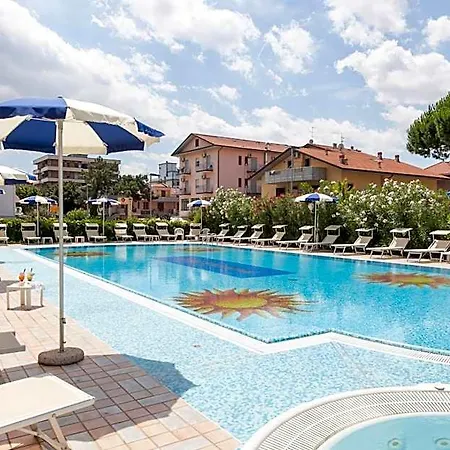 Diplomatic Hotel