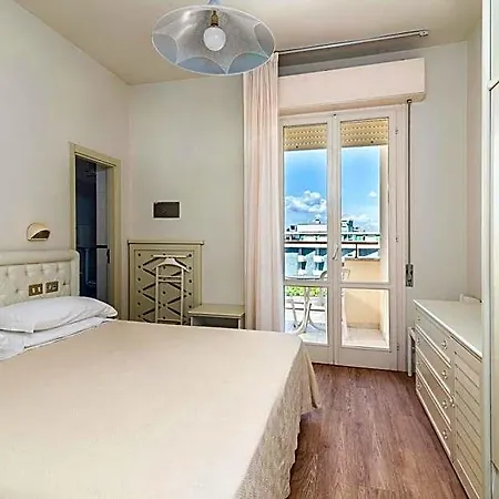 Hotel Diplomatic
