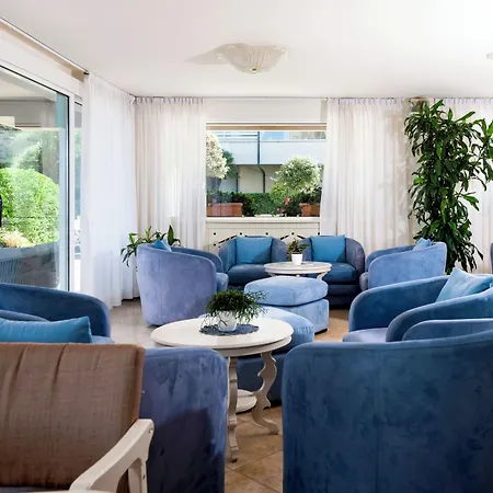 Hotel Diplomatic 3*